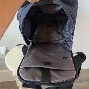 Leeds Computer Backpack leed’s | Bags | Clean Leeds Backpack Black Usb Cord Laptop Space | Poshmark